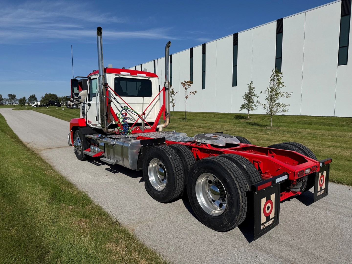 2022 Mack Anthem in Carroll, IA — photo 4